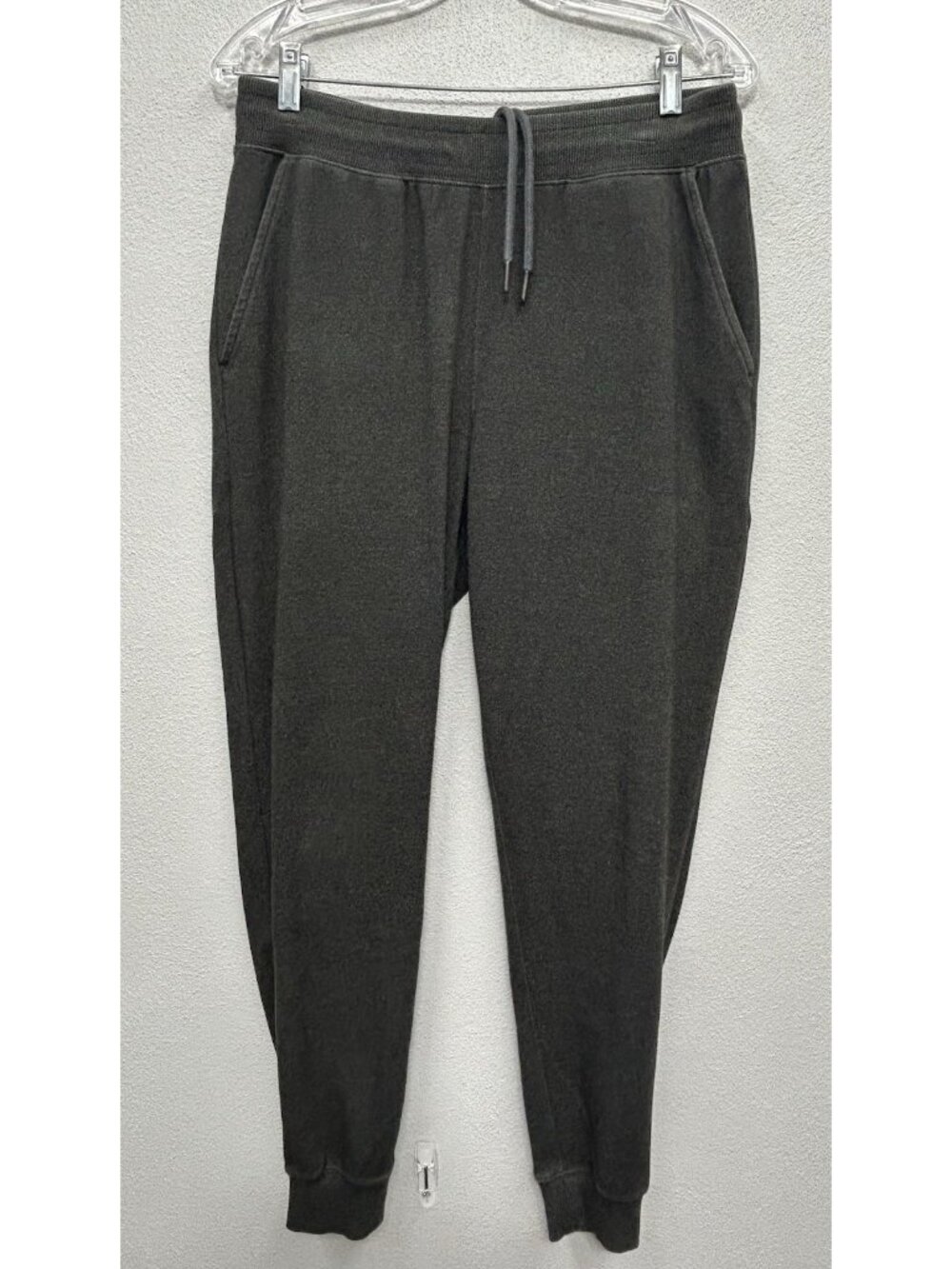 The Normal Brand Men’s Jogger Pants Medium Gray Pull On Sweatpants Activewear